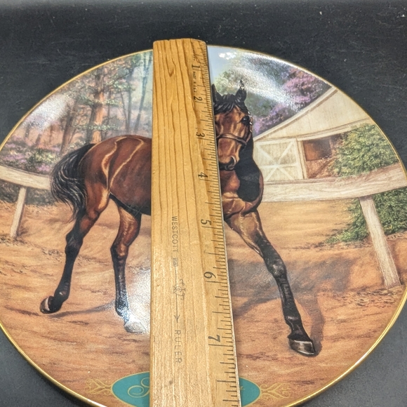 Danbury Mint - Champion Thoroughbreds - Seabiscuit - Collectible Horse Plate - Picture 5 of 5